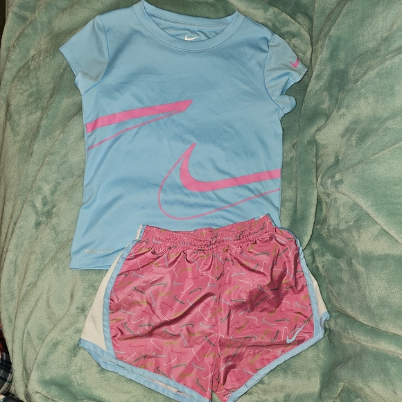 Nike Blue and Pink Rashguard Matching Set - Picture 2 of 10